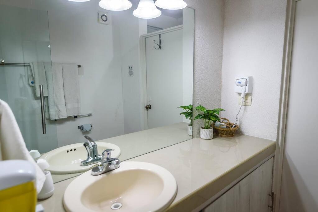 Depab Privado, Centrico,Wifi 80 Mb ,Aire Acondicionado ,Cocina, Cochera Techada, Ciudad Valles Exterior photo