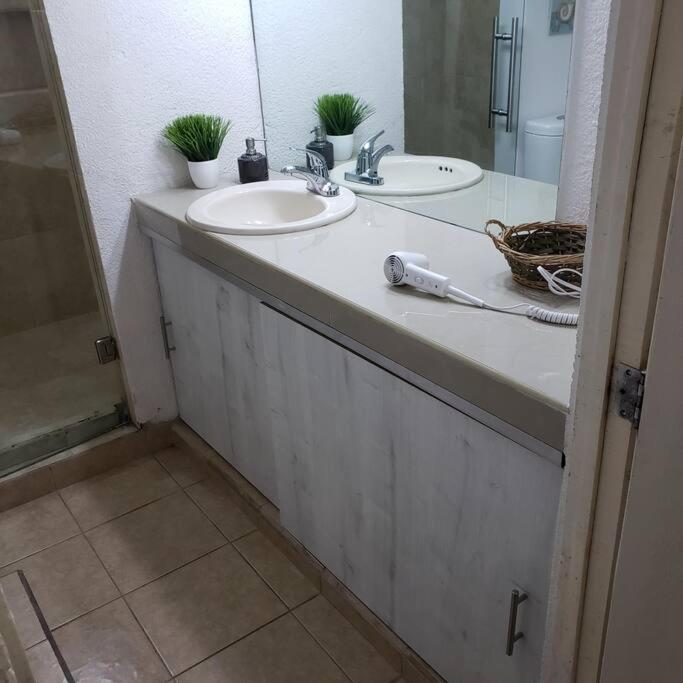 Depab Privado, Centrico,Wifi 80 Mb ,Aire Acondicionado ,Cocina, Cochera Techada, Ciudad Valles Exterior photo